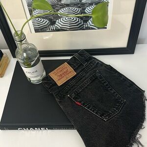 levis cut off shorts